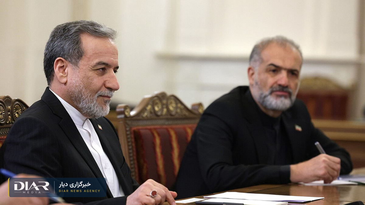 عباس عراقچی: پیشنهاد بازگشایی هفتروزه تنگه هرمز همچنان معتبر است