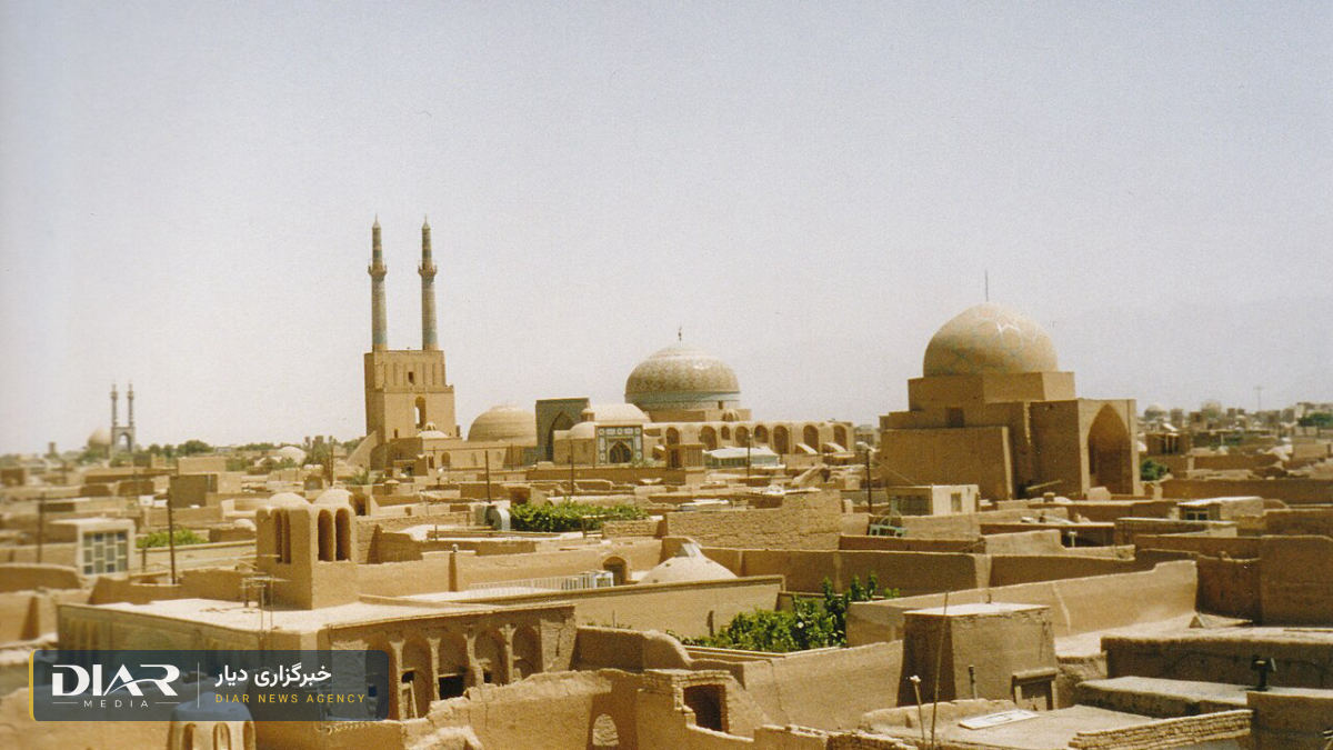 Revolutionsgericht in Yazd verurteilt Flora Samadani und Ahmad Jafari Naeimi, ein Baha'i-Ehepaar, zu Haft