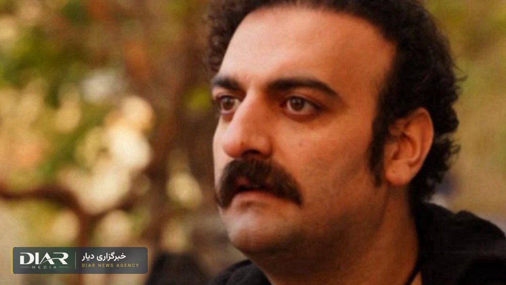 سعید شکیبا، طنزپرداز و دوبلور، به اتهام «حمایت از پهلوی» به دادگاه رفت